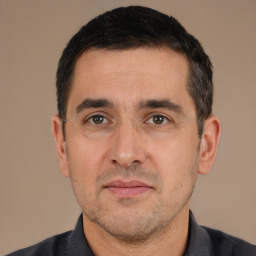 Ruggero Messina - Esperto di Strategie di Gioco